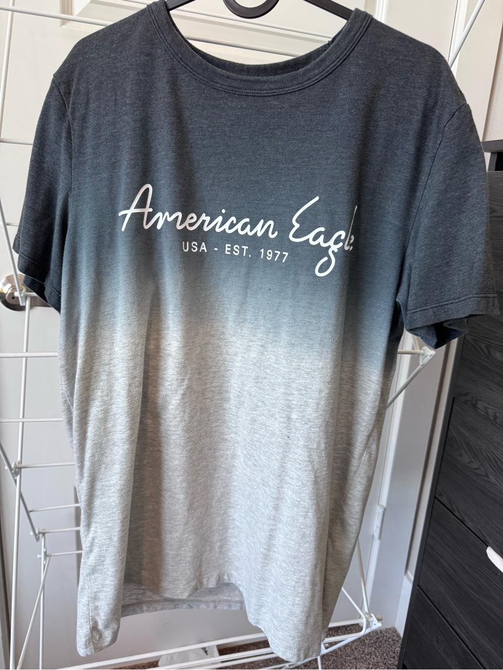 American Eagle Outfitters Black to Light Gray Ombre Logo Short Sleeve Tee
